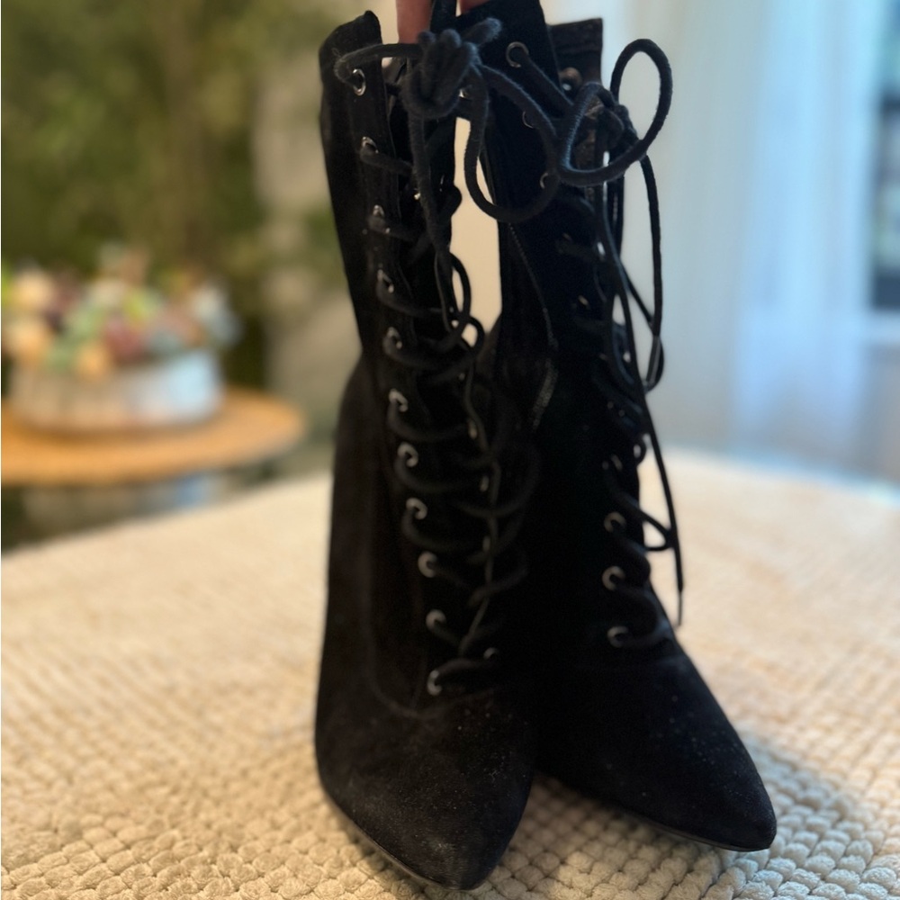 Steve Madden Black Lace-Up Women's Boots